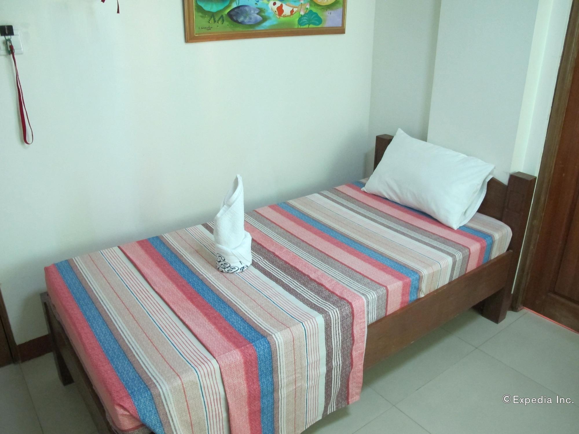 Sea Jewel Beach Resort Пуэрто-Галера Экстерьер фото