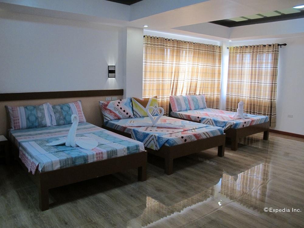 Sea Jewel Beach Resort Пуэрто-Галера Экстерьер фото