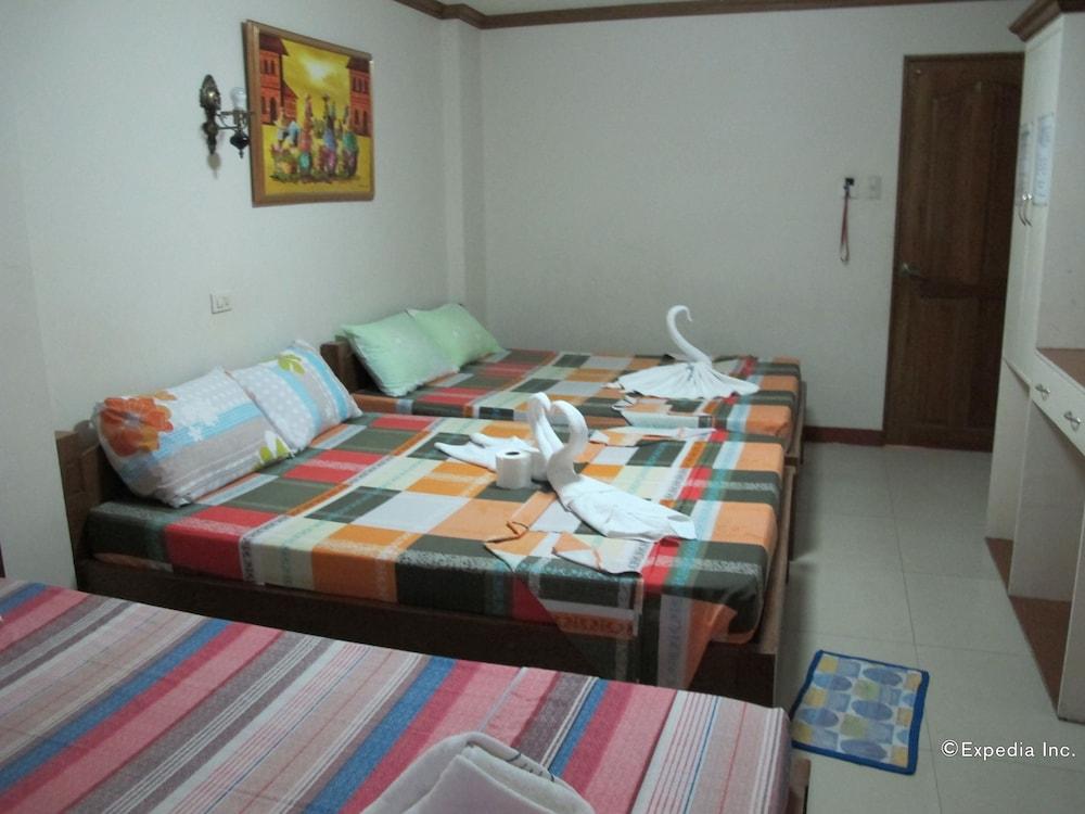 Sea Jewel Beach Resort Пуэрто-Галера Экстерьер фото