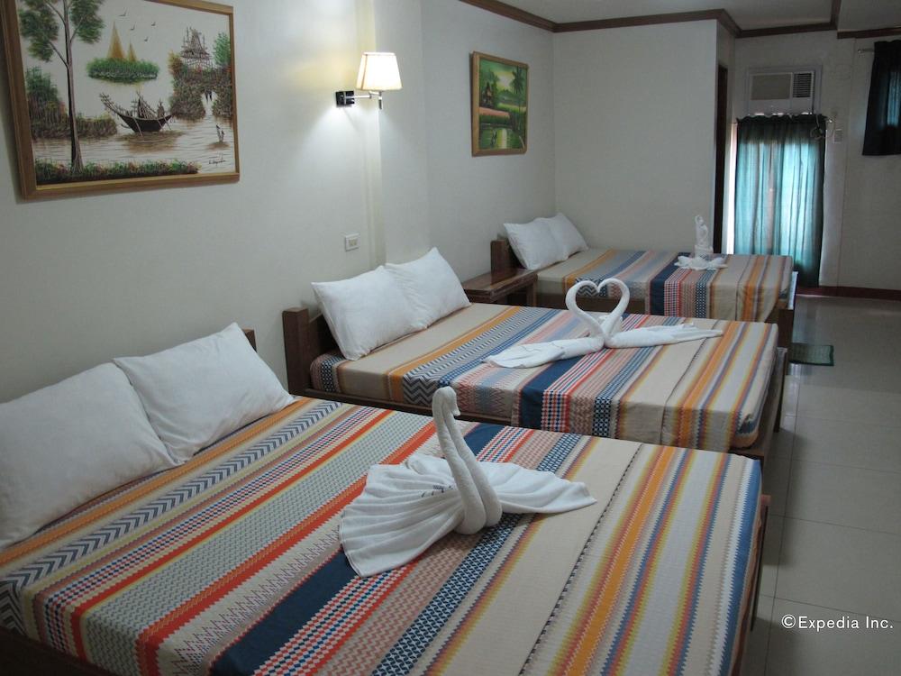 Sea Jewel Beach Resort Пуэрто-Галера Экстерьер фото