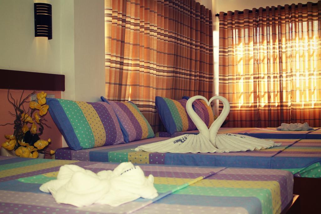 Sea Jewel Beach Resort Пуэрто-Галера Экстерьер фото