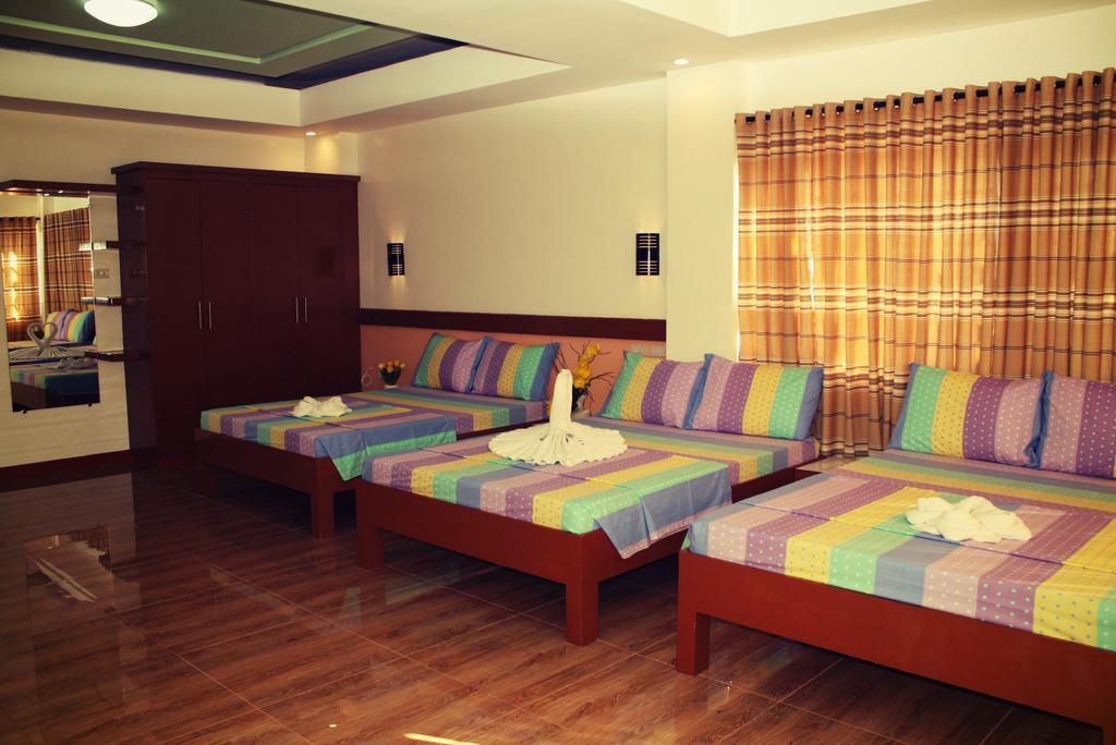Sea Jewel Beach Resort Пуэрто-Галера Экстерьер фото