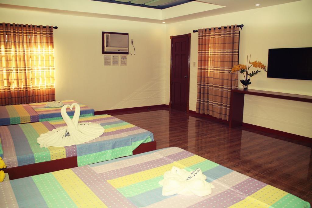 Sea Jewel Beach Resort Пуэрто-Галера Экстерьер фото