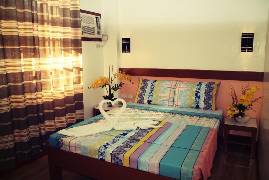 Sea Jewel Beach Resort Пуэрто-Галера Экстерьер фото