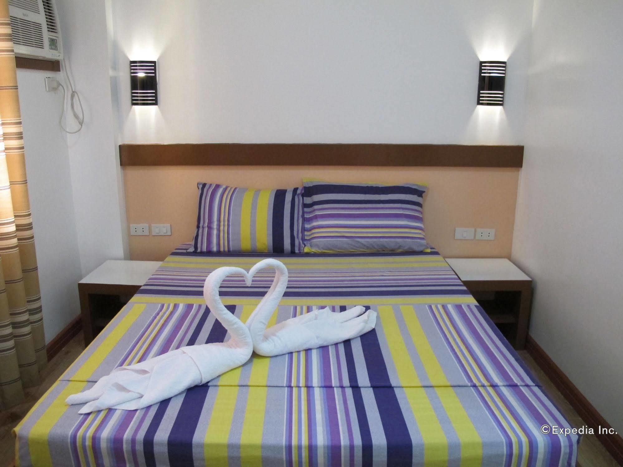 Sea Jewel Beach Resort Пуэрто-Галера Экстерьер фото