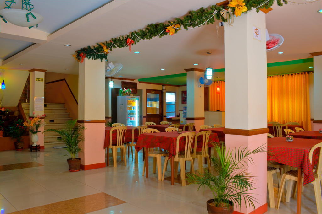 Sea Jewel Beach Resort Пуэрто-Галера Экстерьер фото